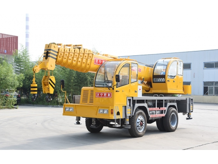 Xe cẩu bánh lốp 16T, STSQ16D