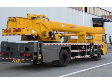 Xe cẩu bánh lốp 16T, STSQ16DF-H