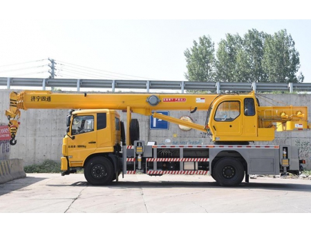 Xe cẩu bánh lốp 16T, STSQ16DF-Y