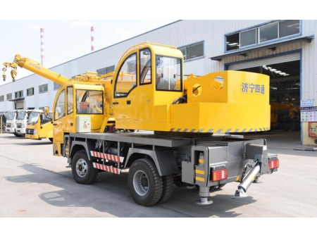 Xe cẩu bánh lốp 8T, STSQ8D