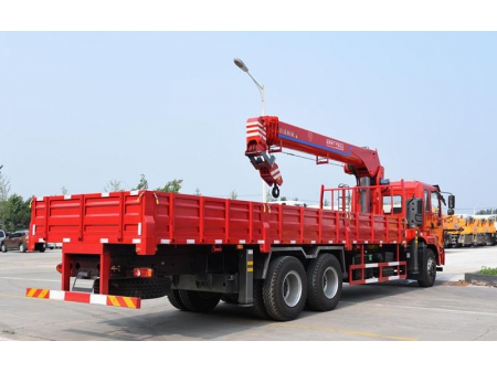 Xe tải gắn cẩu 12T, SST12S5