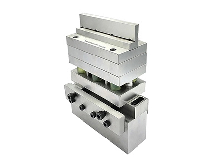 Chày cối đột dập CNC khe lỗ thông hơi