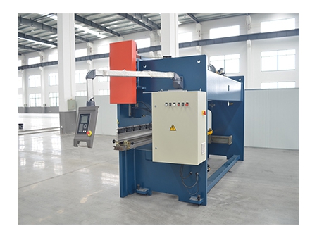 Máy chấn thủy lực kết hợp bộ điều khiển DA41S