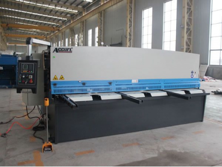 Máy Cắt Dầm Xoay Thủy Lực