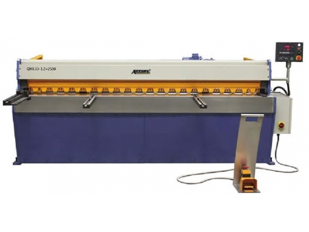 Máy Cắt Guillotine Cơ Khí