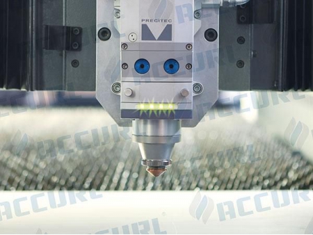 Máy Cắt Laser Fiber CNC Công Suất Lớn 1kW~6kW