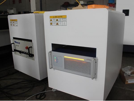 Máy Cắt Laser Fiber CNC Công Suất Lớn 1kW~6kW