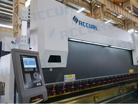 Máy Chấn Kim Loại Tấm CNC 3 Trục