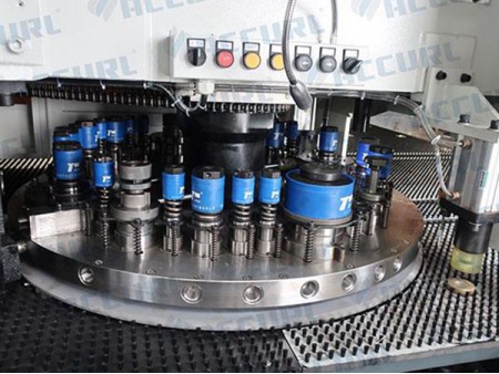 Máy Đột Dập Tháp Pháo Thủy Lực CNC 30 Tấn