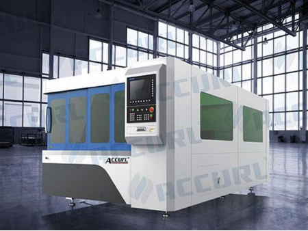 Máy Cắt Kim Loại Tấm Laser Fiber CNC 700W