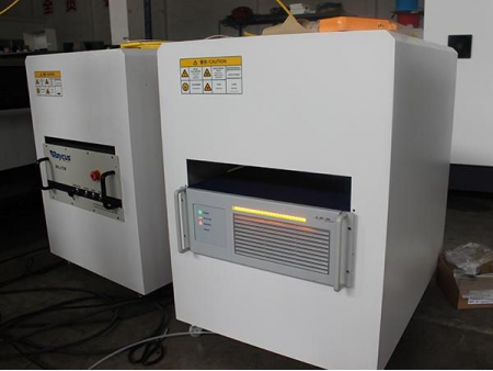 Mát Cắt Tôn Laser Fiber 500W 700W 1000W
