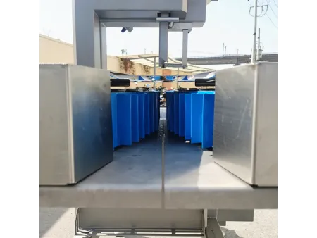 Máy thái thịt đông lạnh bằng cưa xương tự động (thành 2 phần)