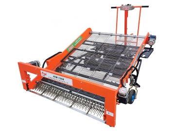 Máy thu hoạch rau 4UM-120C